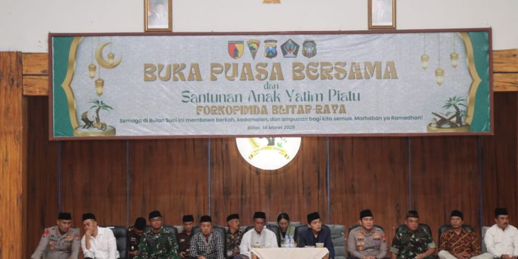 Pererat Sinergitas, TNI – Polri Bersama Forkopimda Blitar Raya Gelar Buka Puasa Bersama