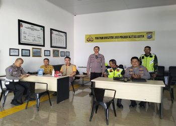 Optimalkan Sinergitas Tni Dan Polri, Sertu Salekan Babinsa Koramil Sananwetan Perkuat Pos Pam Lebaran Diterminal Patria