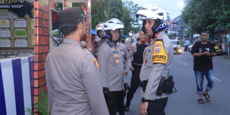 Kapolres Blitar Kota Pantau Langsung Arus Mudik, Pastikan Pemudik Nyaman dan Aman.