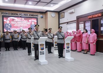 Penyegaran Organisasi, Kapolres Jombang Pimpin Upacara Sertijab Dua Kapolsek Jajaran