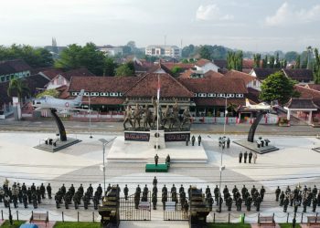 Upacara 17-an Di Museum PETA Blitar, Dandim 0808 Bacakan Amanat Panglima TNI