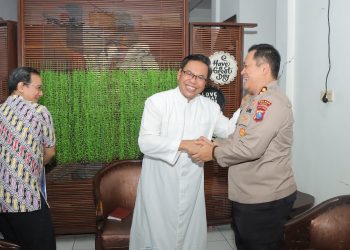 Kapolres Nganjuk Hadiri dan Beri Sambutan Saat Pengamanan Ibadah Paskah di Gereja Paroki Santo Paulus Nganjuk