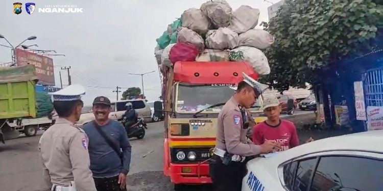 Jawab Keluhan Warga, Polres Nganjuk Gencarkan Tilang Truk ODOL