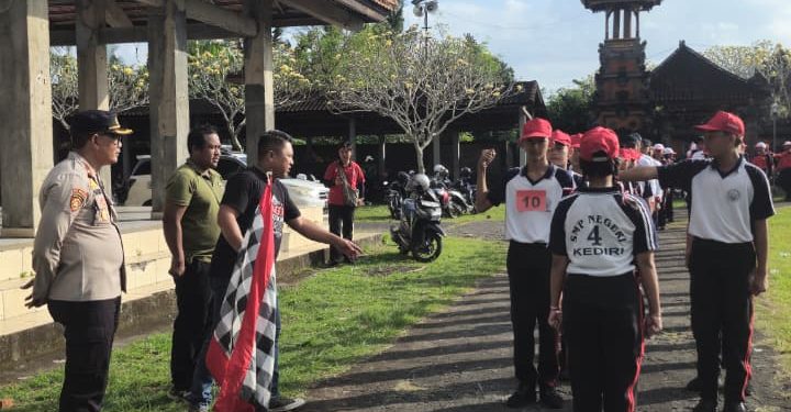 Meriahkan HUT Kemerdekaan RI ke 80 Kecamatan Kediri Laksanakan Gerak Jalan SD dan SMP serta Karnaval TK