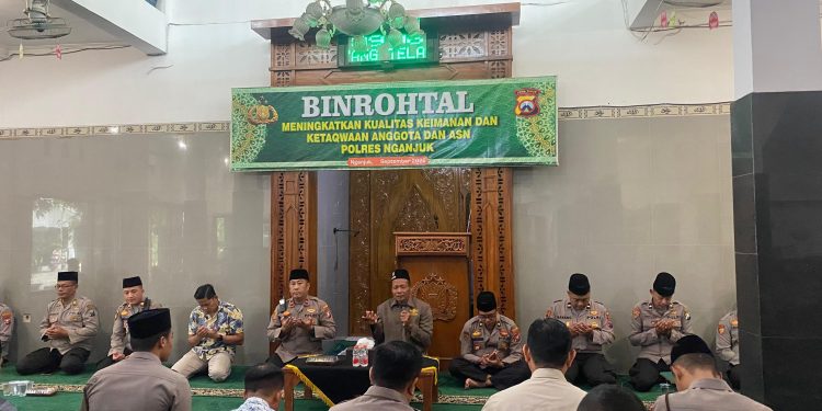 Binrohtal Polres Nganjuk: Meneladani Akhlak Nabi Muhammad dalam Tugas Kepolisian