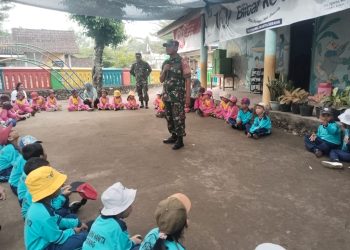 TNI Dan TK Darma Wanita Serang Gelar Edukatif Tanamkan Cinta Tanah Air Sejak Dini