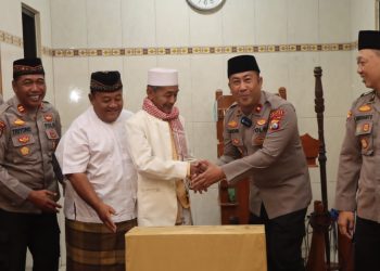 Safari Subuh di Loceret, Kapolres Nganjuk Ajak Warga Perkuat Iman dan Waspadai Hoaks