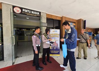 “Polantas Menyapa”, Inovasi Ditlantas Polda Jatim Wujudkan Pelayanan Prima Menuju WBBM