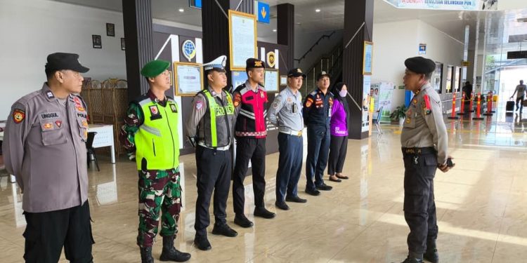 Kodim 0808/Blitar Bersama Polres Blitar Gelar Pos Pengamanan Nataru 2026