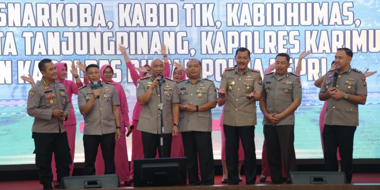 Polda Kepri Gelar Kenal Pamit Pejabat Utama: Penguatan Soliditas Dan Estafet Kepemimpinan