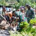 TMMD Ke 127 Kodim 0808/Blitar Dan Warga Gotong Royong Cor Pondasi Rumah Mbah Mujinah