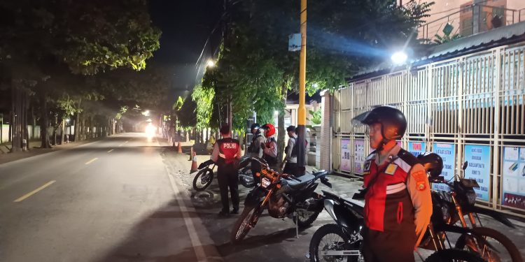 Respon Cepat Aduan Masyarakat,Sat Samapta Polres Kediri Kota bubarkan SOTR Di Grogol.Kasat Samapta: Patroli Rutin Akan Di Gelar Selama Ramadhan!