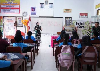 Sasar Program Non Fisik Satgas TMMD Berikan Wasbang Serta Tanamkan Kedisiplinan Di Sekolah Dasar