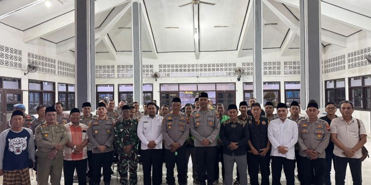 Safari Ramadan di Aula Kecamatan Kaliwungu, Polisi Gandeng Stakeholder Antisipasi Perang Sarung