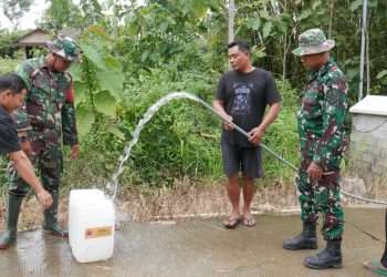 TNI Manunggal Air Satgas TMMD Ke 127 Kodim 0808/Blitar Bangun Sumur Bor untuk Masyarakat