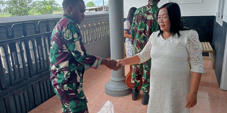 Satgas TMMD ke-127 Ibadah Bersama Jemaat GPdI, Perkuat Nilai Kebersamaan dan Toleransi di Kediri