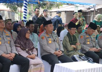 HUT KE-21, POLDA KEPRI GELAR BAKSOS DAN SAFARI RAMADAN DI SEMBULANG GALANG