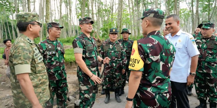 Wasev Mabesad Nilai Pelaksanaan TMMD Kediri Berjalan Sesuai Rencana