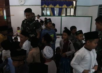 Anjangsana dan Safari Ramadhan Satgas TMMD 127 di Masjid Al-Munir Kediri
