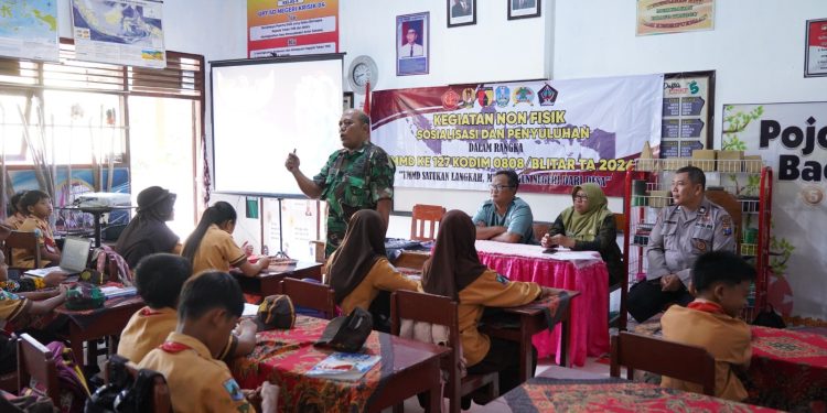 Tanamkan Jiwa Nasionalisme Sejak Dini, Satgas TMMD Ke 127 Berikan Materi Wasbang Di SDN Krisik 04