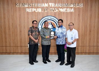 Perkuat Infrastruktur Kawasan Mahalona, Wamen Viva Yoga Dukung Luwu Timur Sebagai Sentra Tanaman Pangan