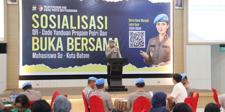 BIDPROPAM POLDA KEPRI SOSIALISASIKAN QR-CODE YANDUAN PROPAM POLRI KEPADA MAHASISWA, DIRANGKAIKAN DENGAN BUKA PUASA BERSAMA