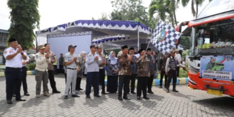 Pemkab Jombang melalui Dinas Perhubungan Berangkatkan Arus Balik Gratis 2026