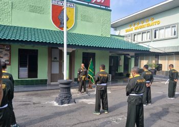 Tingkatkan Profesionalisme Prajurit, Kodim 0808/Blitar Rutin Gelar Latihan Pencak Silat Militer