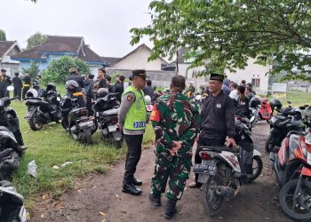Pengamanan Pemberangkatan Warga PSHW Sutojayan Berjalan Aman Menuju Halal Bihalal Di Pemkab Blitar