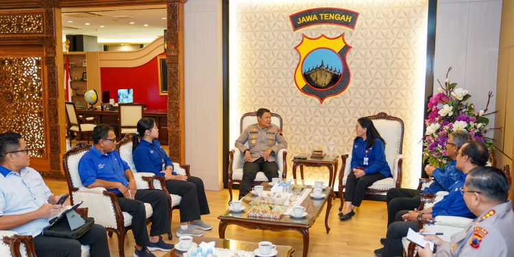 Terima Audiensi Kepala TVRI Jawa Tengah, Kapolda Jateng Siapkan Nobar Gratis Piala Dunia 2026 Bagi Masyarakat Jateng