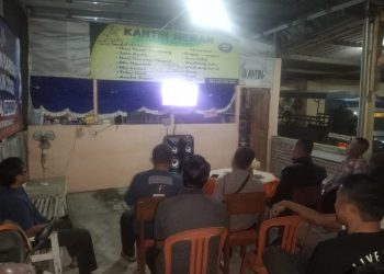 Aman dan Penuh Kekeluargaan, Cara Polsek Tarokan Jaga Kamtibmas Lewat Nobar Piala Dunia Seru