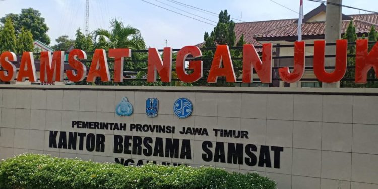 Kasatlantas Nganjuk Affandi Dwi Takdir Di Duga  Merusak Predikat Citra Terbaik Di Pelayanan Samsat Nganjuk 