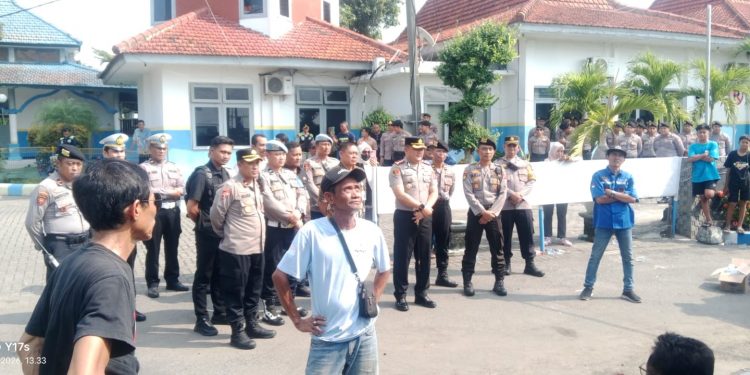 Perwakilan Massa Aksi Demo Sopir Truk Diterima Kapolres Jombang Dan Jajaran Untuk Beraudensi
