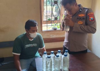 Jaga Kondusivitas Wilayah, Unit Samapta Polsek Tarokan Bongkar Praktik Miras Ilegal di Pemukiman