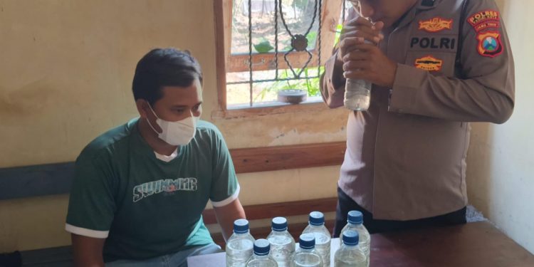 Jaga Kondusivitas Wilayah, Unit Samapta Polsek Tarokan Bongkar Praktik Miras Ilegal di Pemukiman