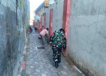 Wujudukan Lingkungan Asri, Kopka Sarifudin Bersama Warga Kepanjenkidul Gelar Kerja Bakti Bersama