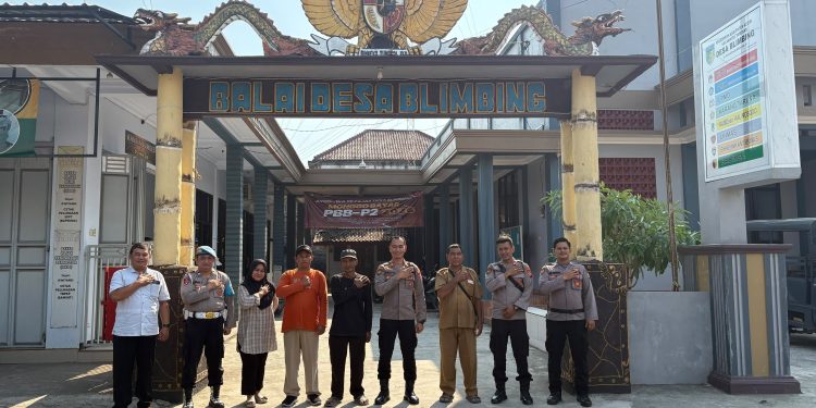Rangkul Perangkat Desa, Kapolsek Tarokan: “Kita Adalah Keluarga untuk Keamanan Bersama”