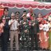 Satgas Pamtas RI-Malaysia Yonarmed 19/Bogani Ikuti Upacara Bendera HUT ke-81 Kemerdekaan RI di PLBN Entikong