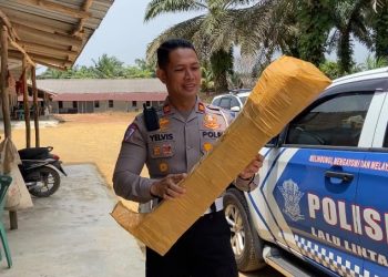 LIUSMAN LAIA KORBAN LAKA LANTAS DAPAT KAKI PALSU DARI SATLANTAS POLRES BINTAN, WUJUD KEPEDULIAN SOSIAL POLRI