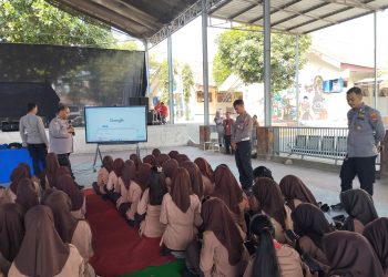 Polres Kediri Ajak Pelajar SMAN 1 Puncu Kritis Menggunakan AI