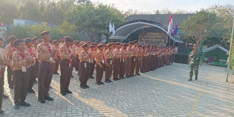 Geger! 120 Siswa MI Miftahul Falah Digembleng PBB dan Wawasan Kebangsaan Oleh Koramil 21 Bulukerto