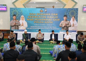 DOA BERSAMA DAN PERINGATAN MAULID NABI MUHAMMAD SAW 1448 H DI POLDA KEPRI
