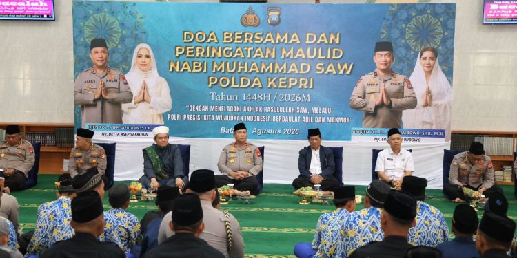 DOA BERSAMA DAN PERINGATAN MAULID NABI MUHAMMAD SAW 1448 H DI POLDA KEPRI