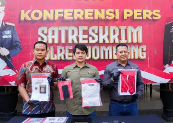 Satreskrim Polres Jombang Ringkus Pelaku Love Scamming di Lampung